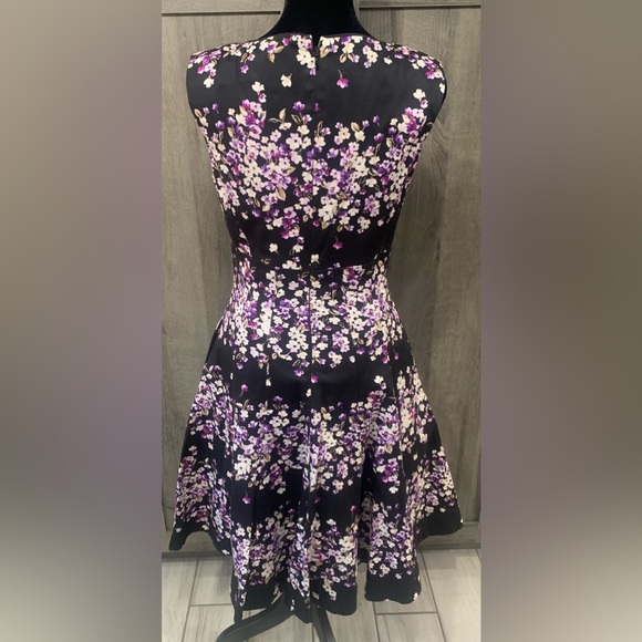 White House Black Market Purple Lavender Floral Party Sun Dress Women's Size 2 - Picture 3 of 10